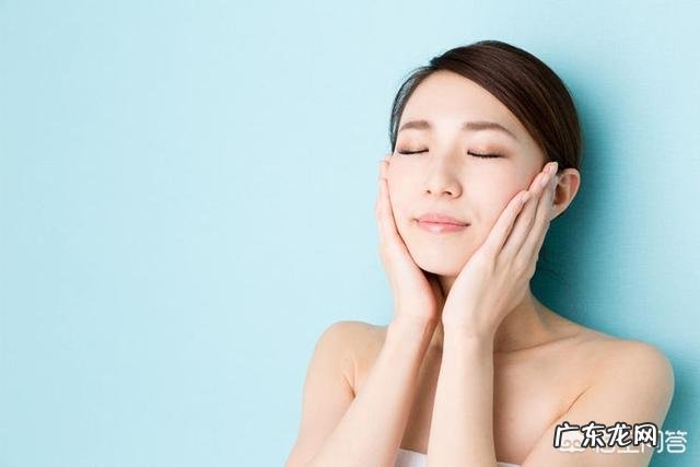 天生皮肤就偏黄,怎么能美白呢?