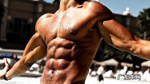 为什么健身房很多都是上身强壮下身瘦弱的，是腿难练的原因吗