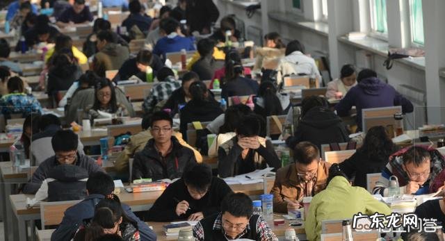 计算机专业毕业的大学生如何解决难就业问题?