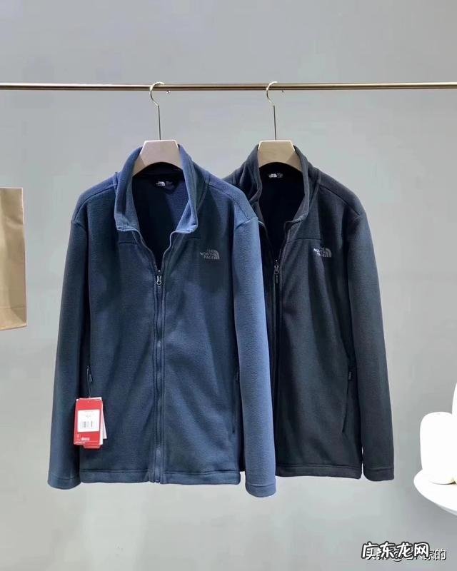 大家买衣服都会在哪里买?如果在网上买东西会选择什么APP?