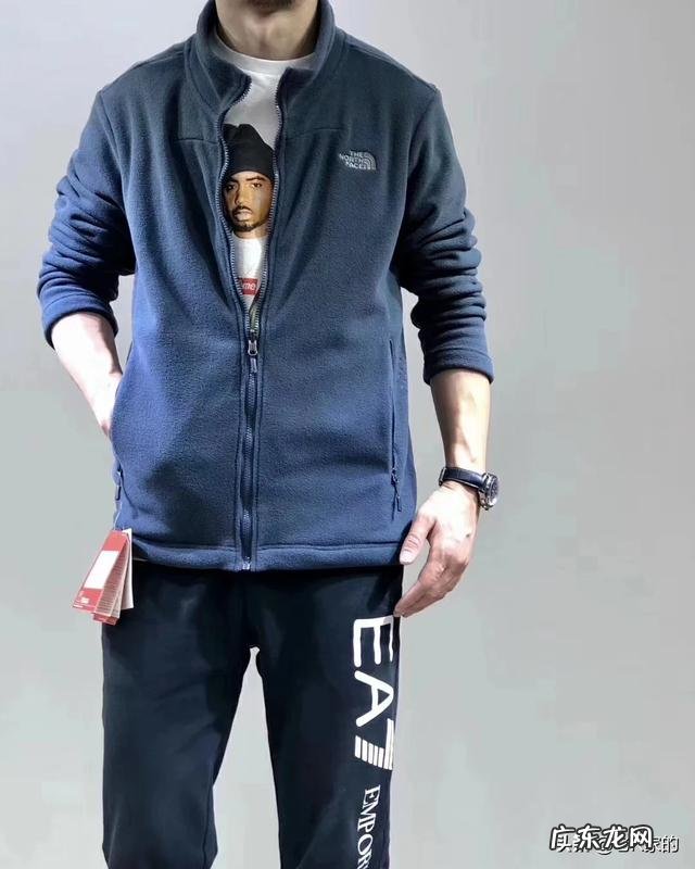 大家买衣服都会在哪里买?如果在网上买东西会选择什么APP?