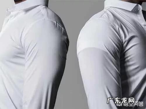 男士衬衫里面应该穿背心吗?