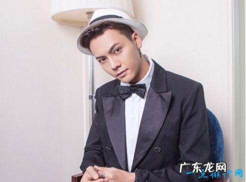 中国最帅的男明星TOP10 鹿晗李易峰齐上榜