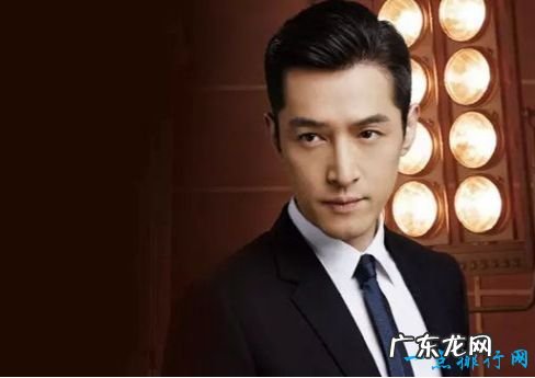 中国最帅的男明星TOP10 鹿晗李易峰齐上榜