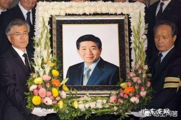 文在寅和卢武铉是什么关系