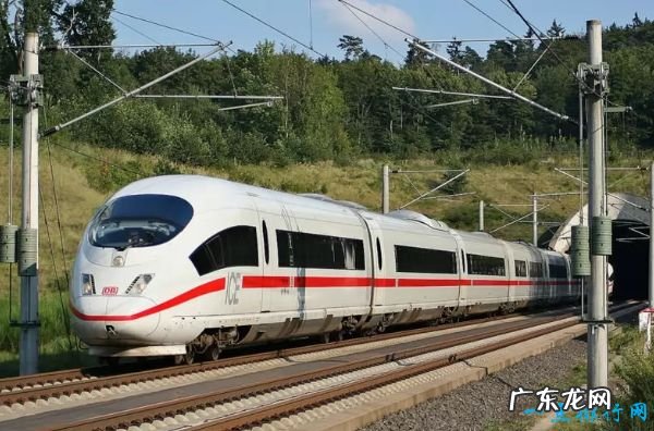 世界上最快的十大火车 中国占据前两名