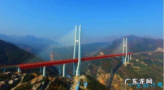 相当于200层楼高 世界上最高的桥梁,北盘江大桥垂直高度为565米