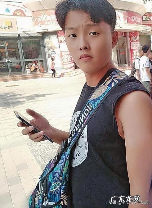 河北一21岁农民快递小哥救人不幸身亡,你怎么看?