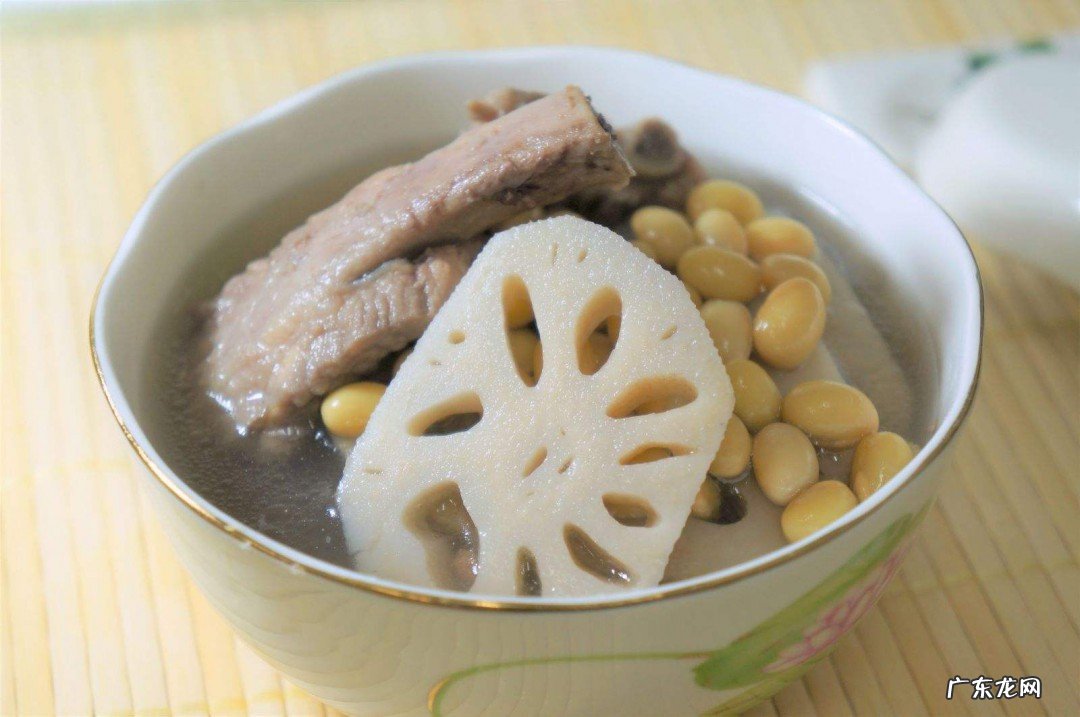黄豆莲藕排骨汤