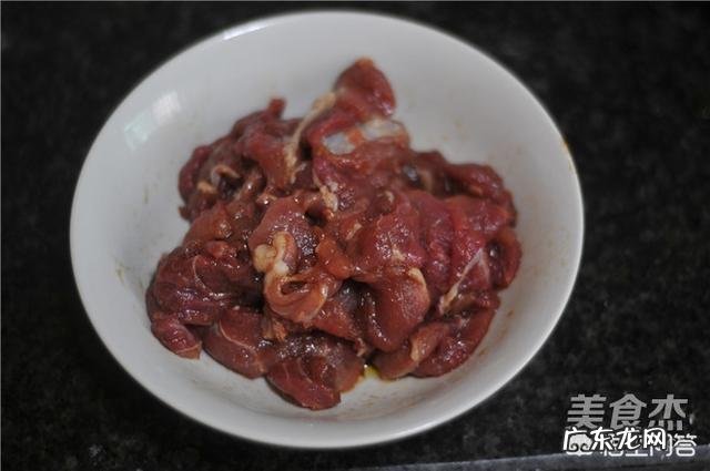 辣椒炒肉的酱油怎么调制?