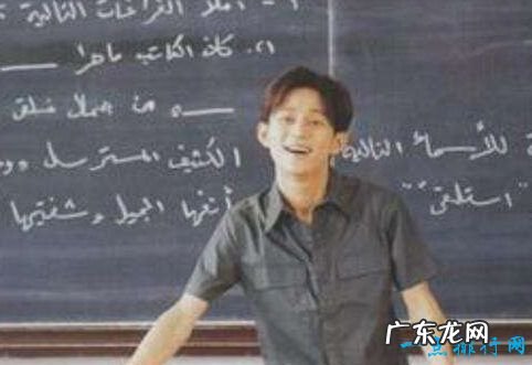 中、英、法、俄、西班牙和阿拉伯语 联合国六种官方语言