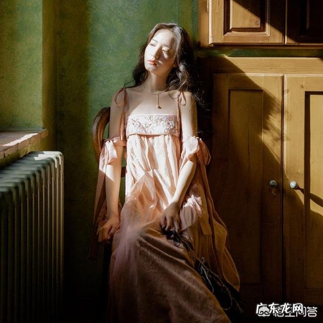 有没有好看的长裙或连衣裙推荐？