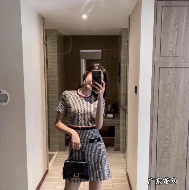 有没有好看的长裙或连衣裙推荐?