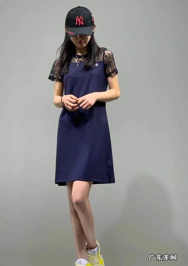 有没有好看的长裙或连衣裙推荐?