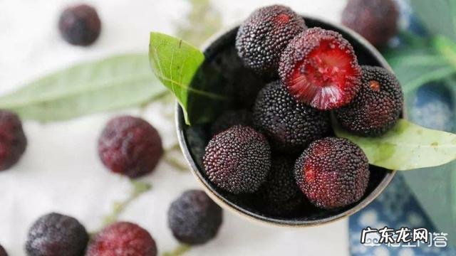 杨梅里为什么会有白色虫子,吃了有影响吗?