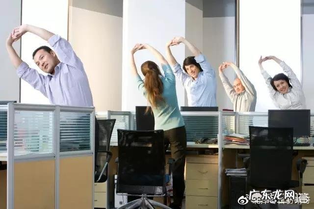 有的运动减肥的人总会膝盖疼,如何避免呢