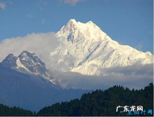世界高峰排名前十 六座大山位于中国边境
