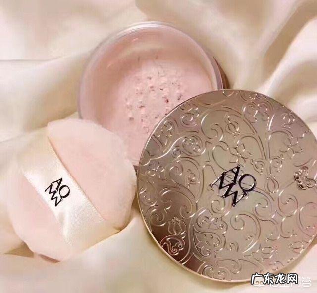 什么牌子的蜜粉控油效果好？