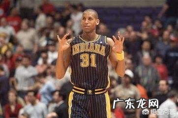 库里命中2277个三分，超越科沃尔位居历史第四，前面三人是谁？各自命中了多少个三分？