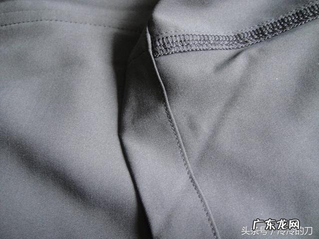 男士短袖衬衫怎么穿才不土气?