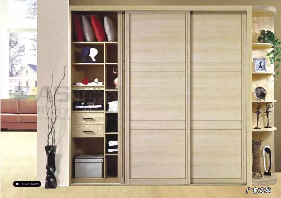 衣橱发黄怎么处理