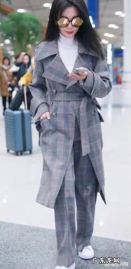 格子大衣适合什么年龄?