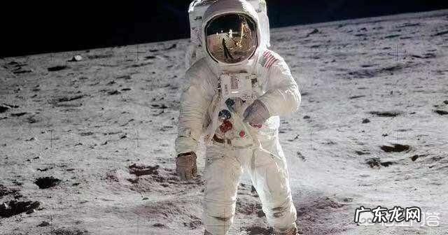 当年美苏竞争登月,苏联因没研制成大推力火箭而放弃,为什么不采用分段发射太空对接的方式呢?对此你怎么看?