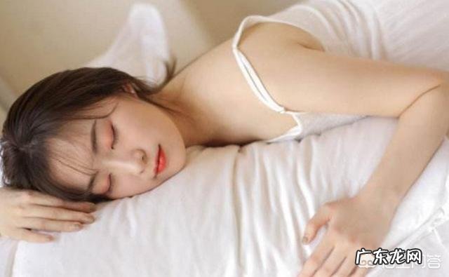 前女友失恋了,要我陪她出去玩怎么办?