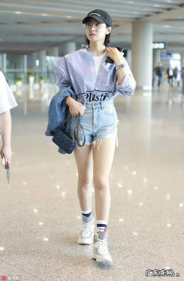 秋季有哪些好看的女生衬衫和外套啊？