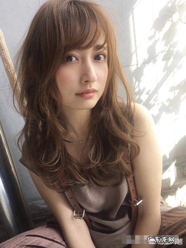 56岁左右适合什么发型?