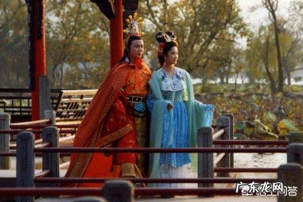 唐僧女儿国回头的那一刻,他心里在想什么?