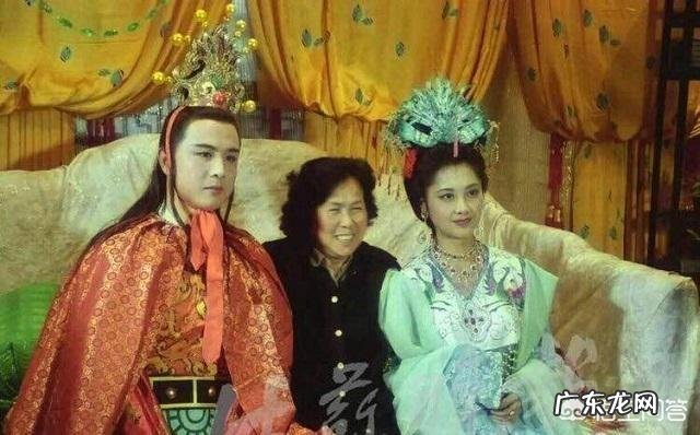 唐僧女儿国回头的那一刻,他心里在想什么?