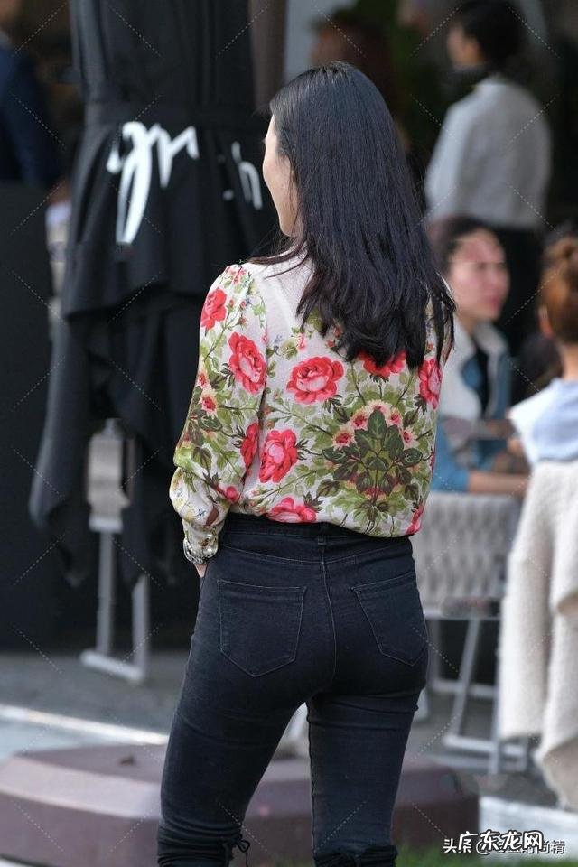 39岁的女人皮肤暗黄发干且有斑点，用什么护肤比较好