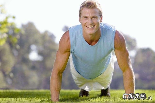 俯卧撑对胸肌的作用大不大?