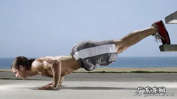 俯卧撑对胸肌的作用大不大?