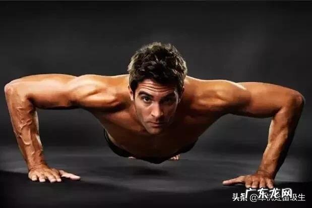 俯卧撑对胸肌的作用大不大?