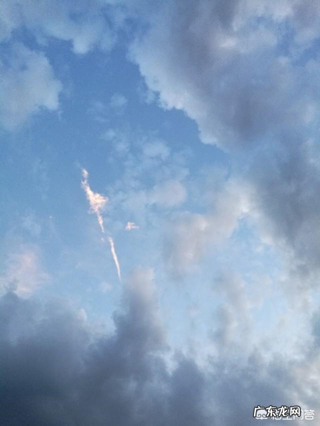 UFO真的存在吗?你相信有外星飞船经过吗?