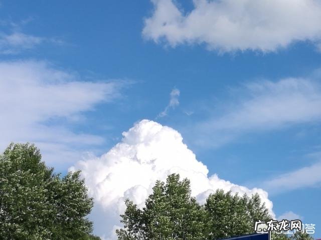 UFO真的存在吗?你相信有外星飞船经过吗?