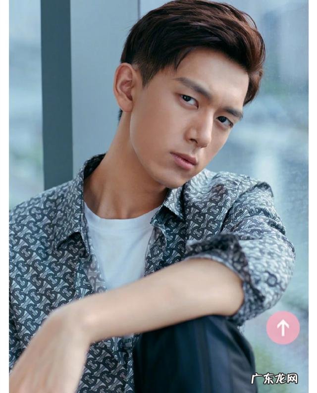 李现是谁为什么感觉各个媒体上铺天盖地都是他的消息