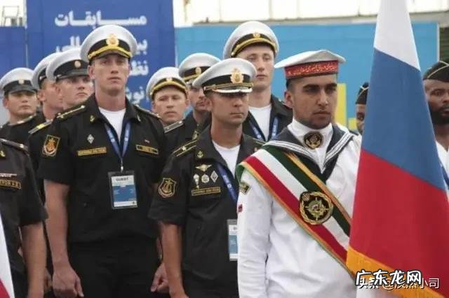 普京亲自表态,俄军有能力保护霍尔木兹海峡稳定。这是说给护航联盟的,还是说给以色列?