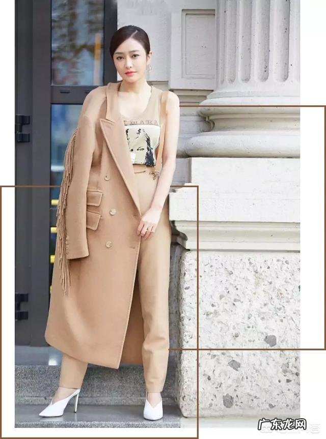 准备买一件羊绒大衣,什么样的款式比较经典?