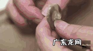 准备买一件羊绒大衣，什么样的款式比较经典？