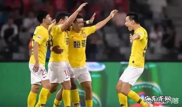 如果中超28轮上港赢了恒大，赛季结束两队积分相同，谁才是冠军？