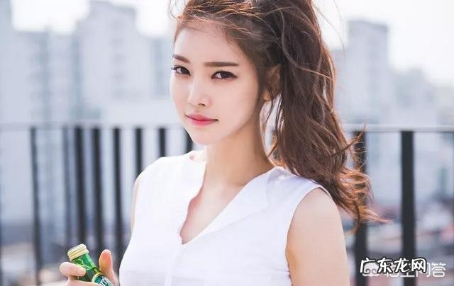 跟女生打电话聊什么比较好?