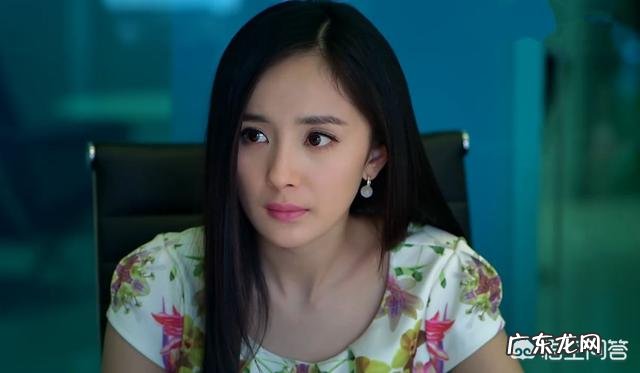 杨幂最近又推荐了一款MK的新包包,你会“拔草”吗