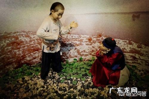 鲁迅少年时的玩伴“闰土”晚年因没钱治病逝世，子女后代如何？