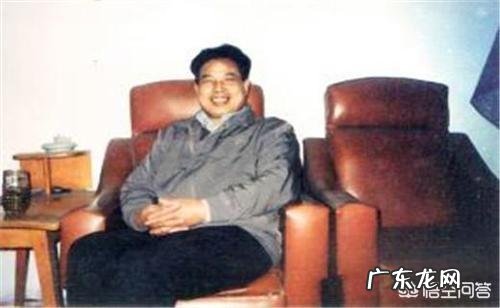 鲁迅少年时的玩伴“闰土”晚年因没钱治病逝世，子女后代如何？