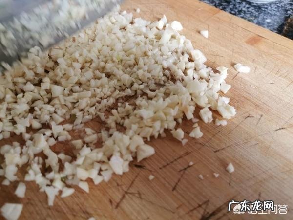 蒜泥小龙虾怎么做好吃？