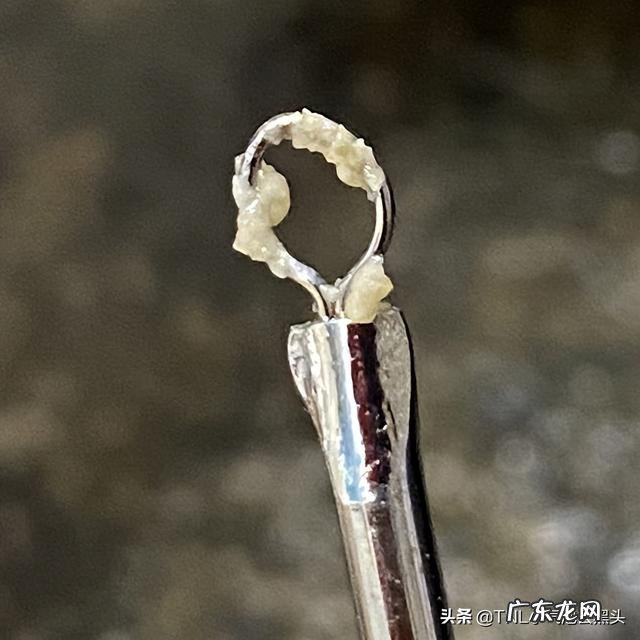 脸部太干怎么化妆都浮粉