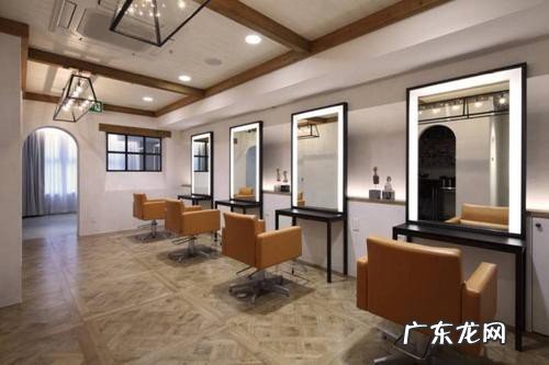 理发店办卫生许可证需要什么证件